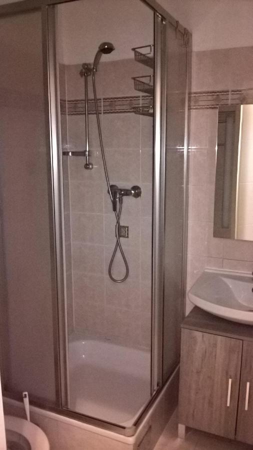 Small Apartment Near The Center Βιέννη Εξωτερικό φωτογραφία